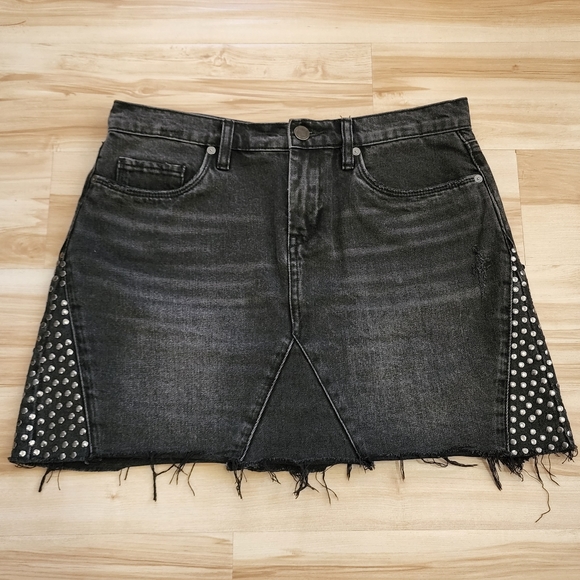 BLANKNYC Studded Denim Mini-Skirt 27 - Picture 7 of 16